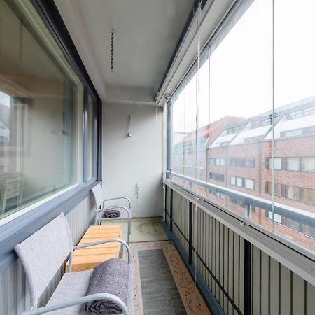Stay Here Apartment Kamppi Helsinki Bagian luar foto