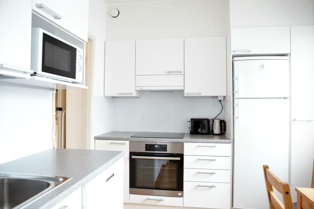 Stay Here Apartment Kamppi Helsinki Bagian luar foto