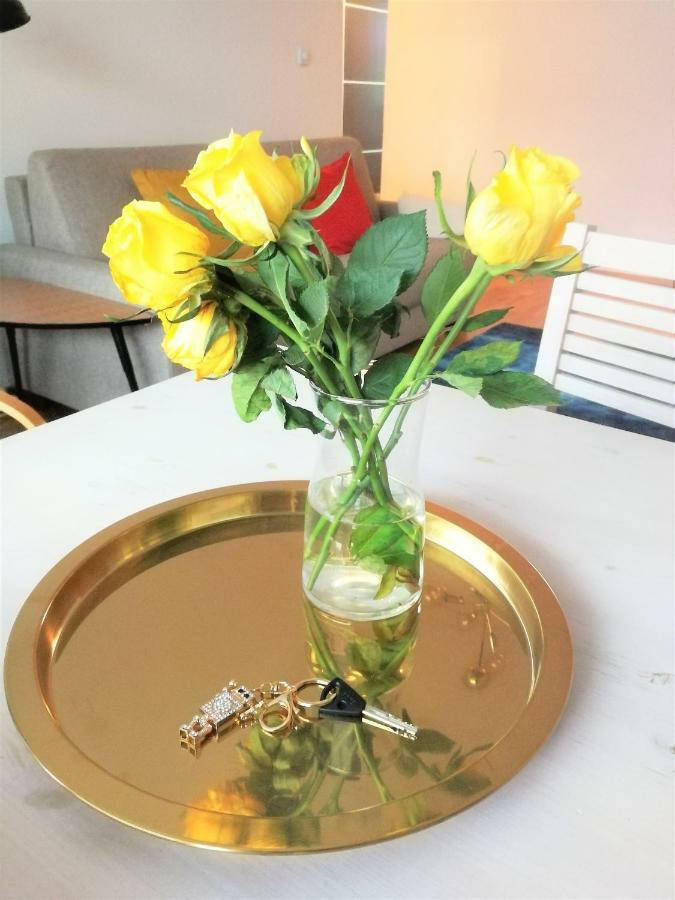 Stay Here Apartment Kamppi Helsinki Bagian luar foto